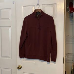 Men’s half zip pullover size M